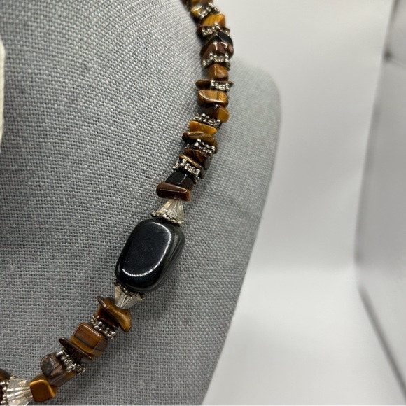 Genuine Tiger's Eye Genuine Stone Beaded Necklace with Silver Tone Spacers 17" - Picture 7 of 11